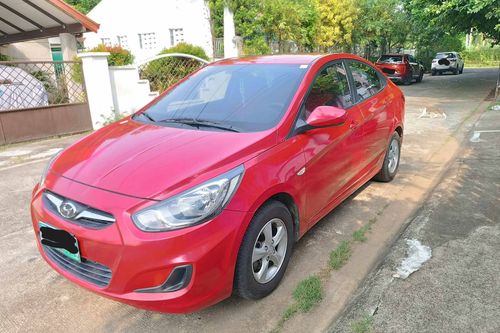 Old 2012 Hyundai Accent 1.4 GL 6AT w/o Airbags