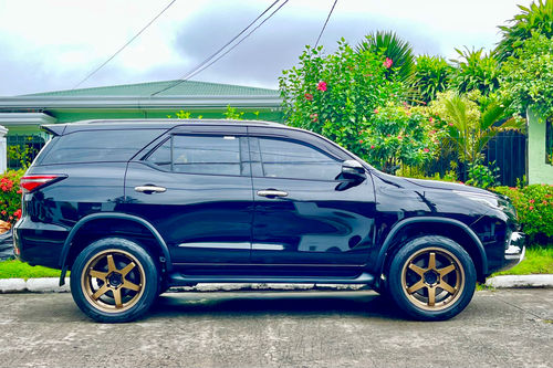 Second hand 2021 Toyota Fortuner 2.4 V Diesel 4x2 AT 