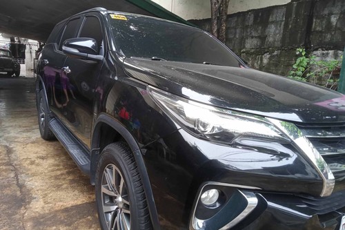 Second hand 2017 Toyota Fortuner 2.4 V AT 