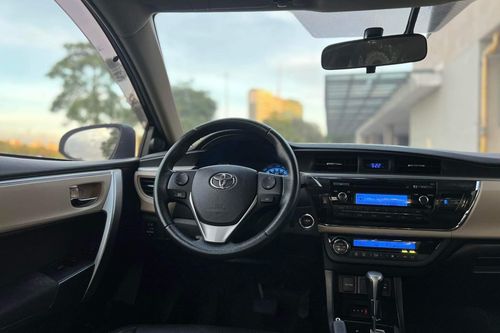 Used 2015 Toyota Corolla Altis 1.6 V AT