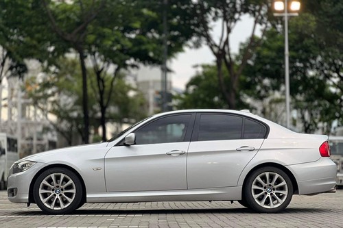 Used 2012 BMW 318i 2.0L RWD AT