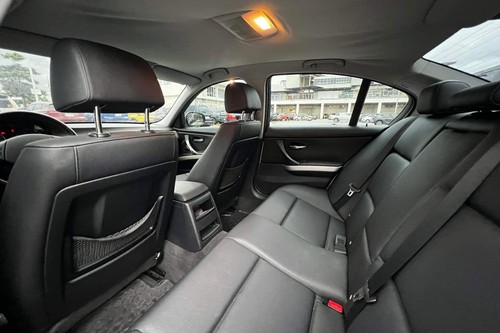 Used 2012 BMW 318i 2.0L RWD AT