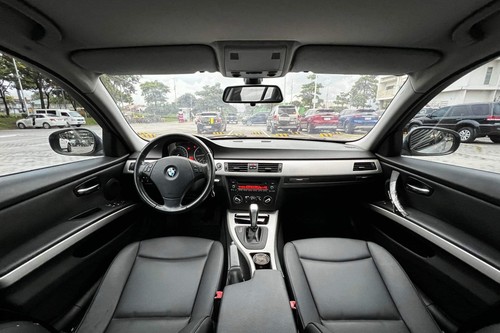 Used 2012 BMW 318i 2.0L RWD AT