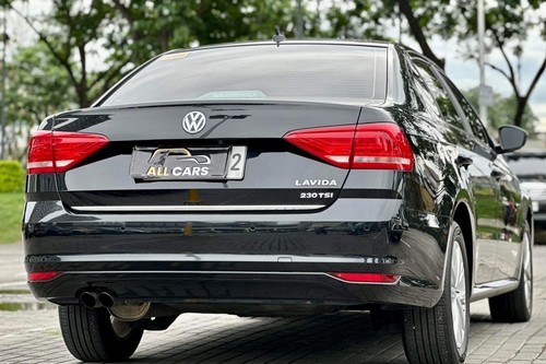 Old 2018 Volkswagen Lavida 230 TSI DSG SE