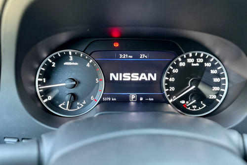 Used 2022 Nissan NP300 Navara 2.5L VE Calibre AT 4x2