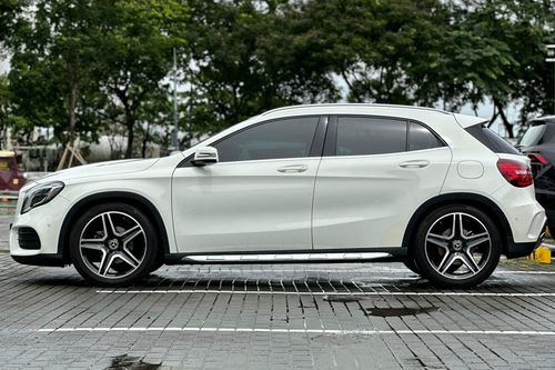 Second hand 2018 Mercedes-Benz GLA-Class 200 AMG Line 