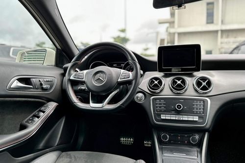 Used 2018 Mercedes-Benz GLA-Class 200 AMG Line