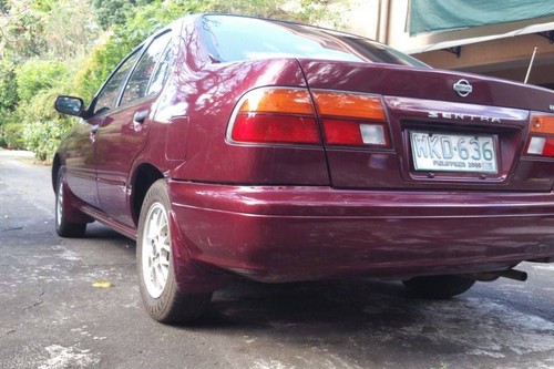 Second hand 2000 Nissan Sentra 1.6L Super Saloon MT 