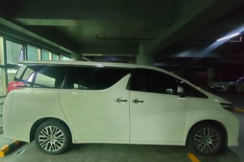 Old 2018 Toyota Alphard 3.5 Gas AT