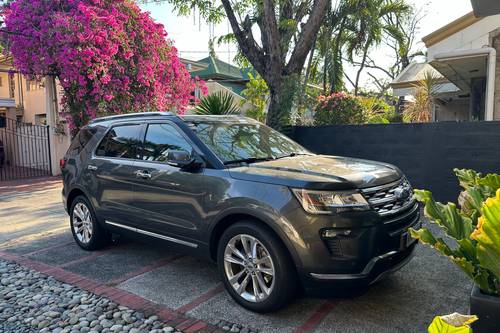 Second hand 2018 Ford Explorer 2.0L Ecoboost Limited 