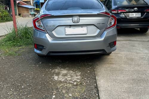 Second hand 2016 Honda Civic 1.8 E CVT 