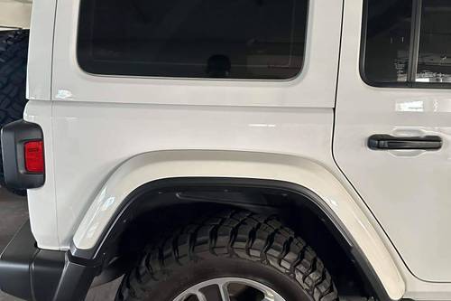 Old 2022 Jeep Wrangler Unlimited Sahara