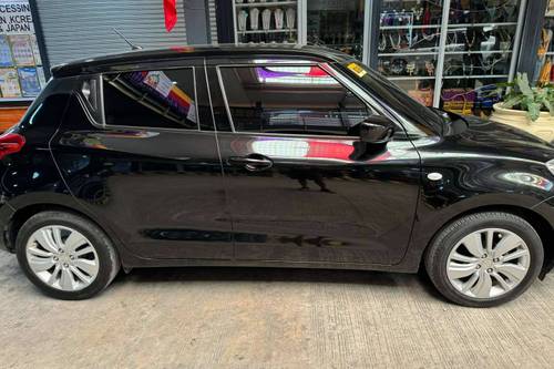 Second hand 2020 Suzuki Swift GL 1.2L CVT 