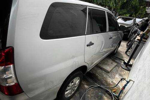 Second hand 2012 Toyota Innova 2.5L E MT 