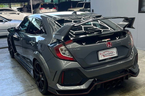 Second hand 2018 Honda Civic 2.0L Type R 