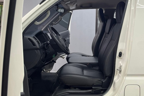 Used 2022 Toyota Hiace 3.0L Commuter MT