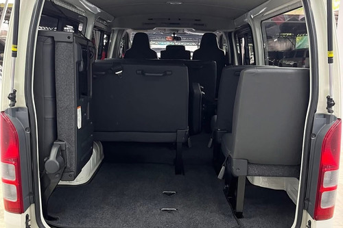 Used 2022 Toyota Hiace 3.0L Commuter MT