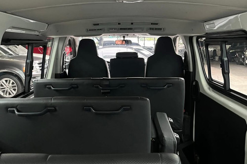 Used 2022 Toyota Hiace 3.0L Commuter MT