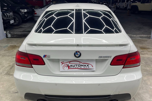 Old 2008 BMW 3 Series Sedan 335i AT