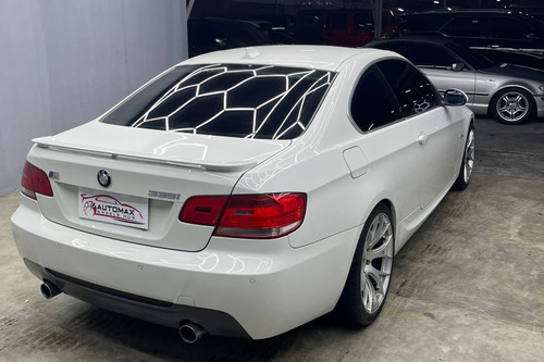 Second hand 2008 BMW 3 Series Sedan 335i AT 