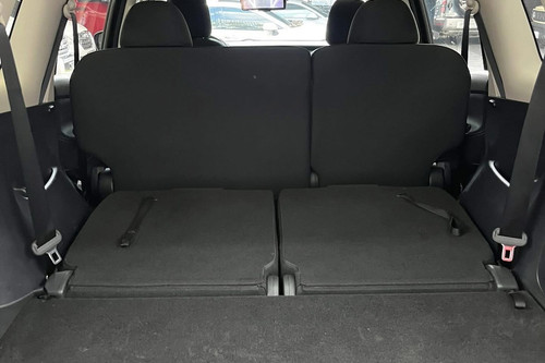 Used 2024 Nissan Terra 2.5L 4x2 VE AT