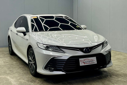 Second hand 2024 Toyota Camry 2.5L Hybrid 