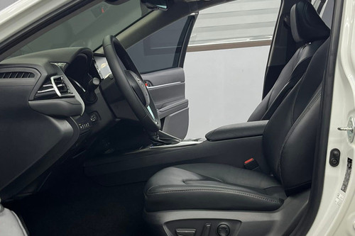 Used 2024 Toyota Camry 2.5L Hybrid