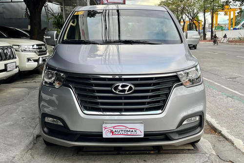Second hand 2019 Hyundai Grand Starex 2.5L Gold CRDi AT 
