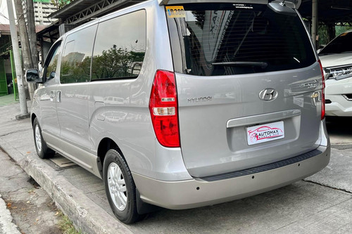 Second hand 2019 Hyundai Grand Starex 2.5L Gold CRDi AT 