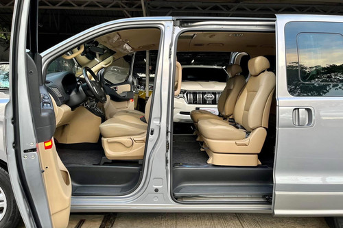 Used 2019 Hyundai Grand Starex 2.5L Gold CRDi AT