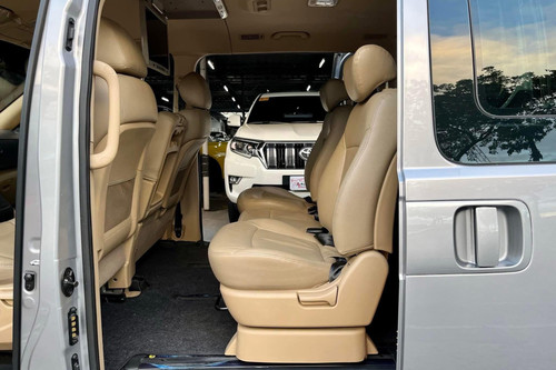 Used 2019 Hyundai Grand Starex 2.5L Gold CRDi AT