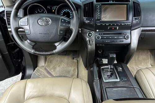 Used 2010 Toyota Land Cruiser 200 4.0L Gas A/T