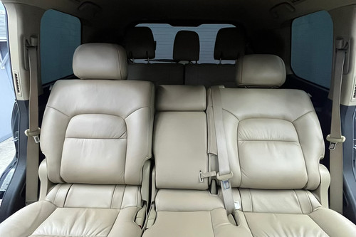 Used 2010 Toyota Land Cruiser 200 4.0L Gas A/T