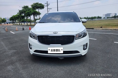Used 2022 Kia Carnival