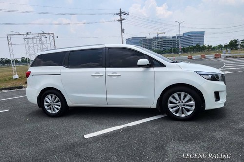 2nd Hand 2022 Kia Carnival 1.6 SX Plus Turbo Hybrid AT