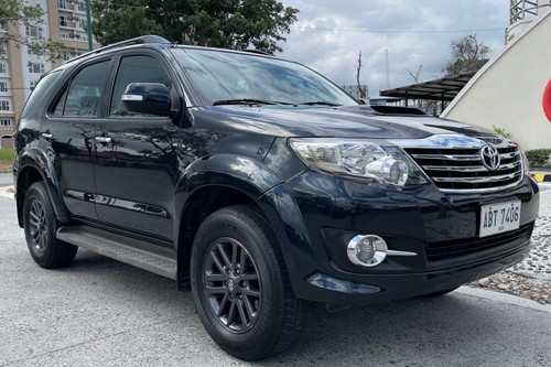 Second hand 2016 Toyota Fortuner Dsl AT 4x2 2.5 V 
