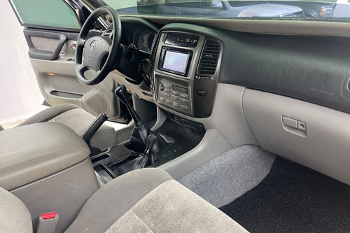 Used 2005 Toyota Land Cruiser 4.2L MT 4x4