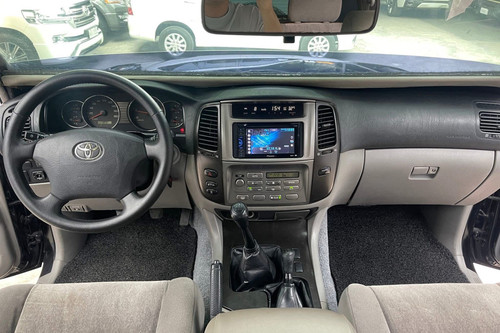 Used 2005 Toyota Land Cruiser 4.2L MT 4x4