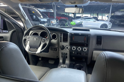 Used 2015 Toyota Sequoia 5.7L AT