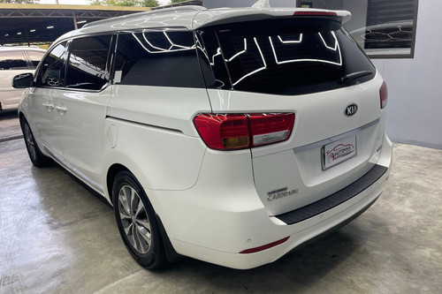 Used 2016 Kia Carnival EX