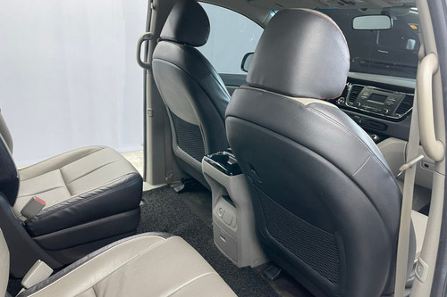 Used 2016 Kia Carnival EX
