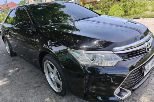 Second hand 2019 Toyota Camry 2.5V 