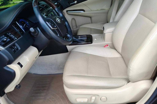 Used 2019 Toyota Camry 2.5V