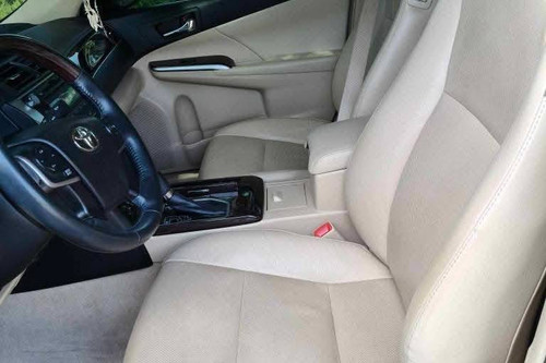 Used 2019 Toyota Camry 2.5V