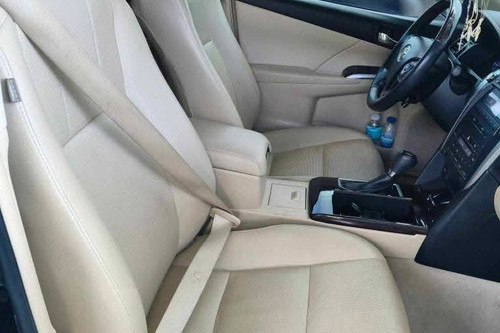 Used 2019 Toyota Camry 2.5V