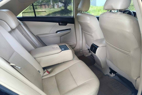 Used 2019 Toyota Camry 2.5V