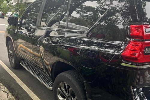 Second hand 2017 Toyota Land Cruiser Prado 3.0L VX AT 