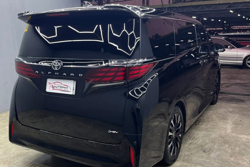 Used 2025 Toyota Alphard 2.5 HEV CVT