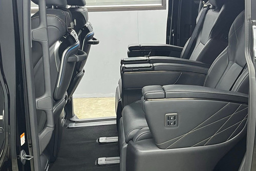 Used 2025 Toyota Alphard 2.5 HEV CVT