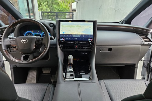 Old 2024 Toyota Alphard 2.5 HEV CVT